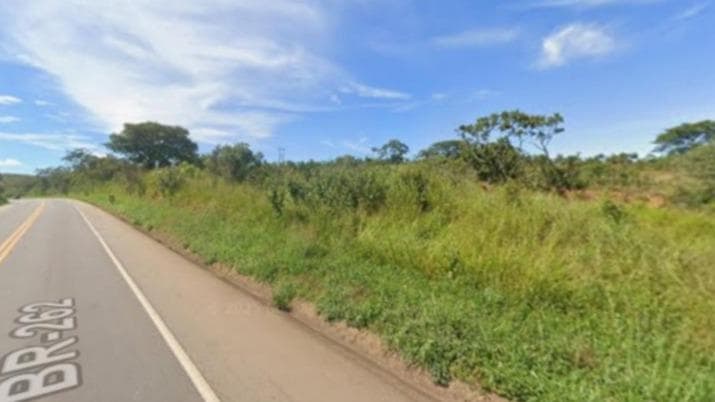 Gleba de terras localizada na Fazenda Boa Vista, no distrito de Tobati.IBIÁ/MG. 
