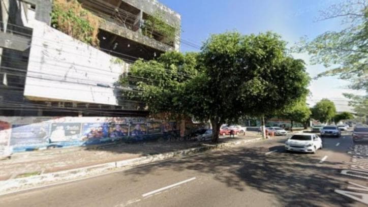 IMÓVEL COMERCIAL,  COM 469,38M² DE TERRENO E 1.800M² DE ÁREA CONSTRUIDA, NA AVENIDA DJALMA BATISTA, Nº 405, SÃO GERALDO, MANAUS/AM.