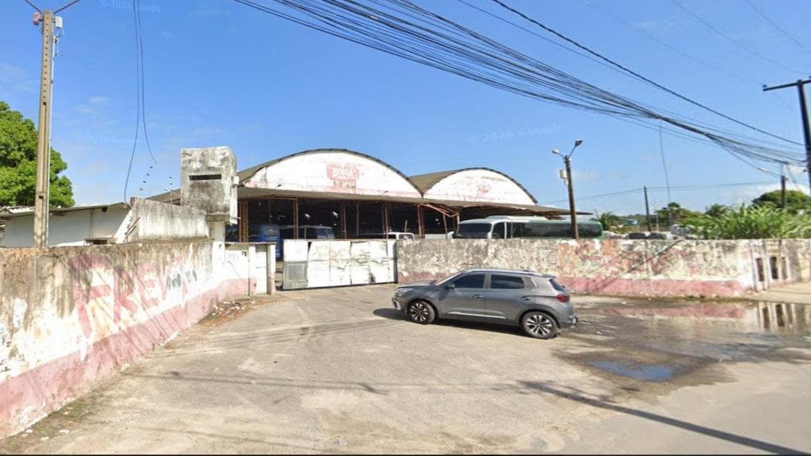 Imóvel industrial com 5.137,62 m² de área construída, localizado na Avenida Jornalista Edson Régis, 733, Ibura, Recife/PE