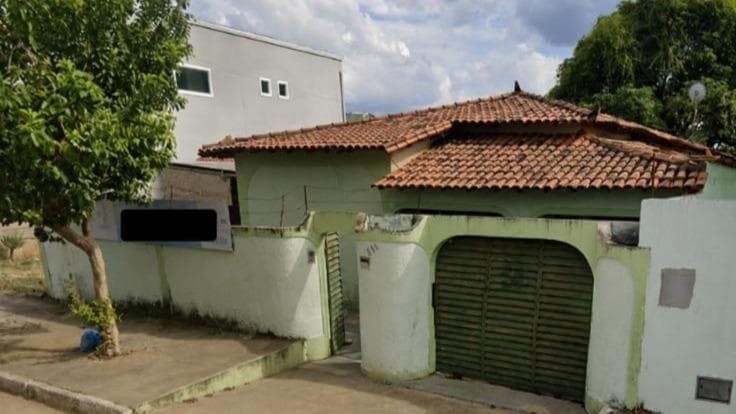 CASA E RESPECTIVO TERRENO, NA AV. FRANCISCO ANTONIO MENDONCA CHAVES, Nº 493, VAPABUÇU, SETE LAGOAS/MG. 