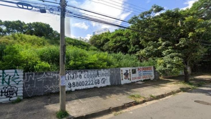 TERRENO CONSTITUÍDO PELO LOTE 16, QUARTEIRÃO 61, BAIRRO ESTORIL, 2ª ETAPA, COM ÁREA DE 1.759,83 M², COM FRENTES PARA A RUA PAULO FREIRE DE ARAÚJO E A AVENIDA BARÃO HOMEM DE MELO, BELO HORIZONTE/MG.