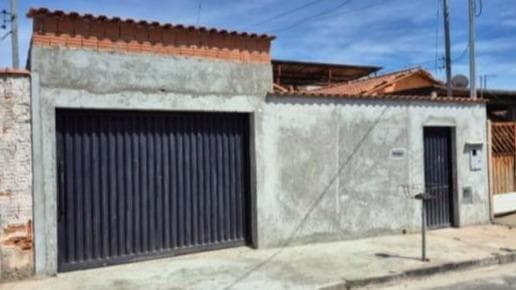 PARTE IDEAL DE UMA CASA, COM 180M2 DE ÁREA DE TERRENO E 36,27M2 DE ÁREA CONSTRUÍDA, LOTEAMENTO JARDIM KENNEDY, QUADRA F, POÇO DE CALDAS/MG