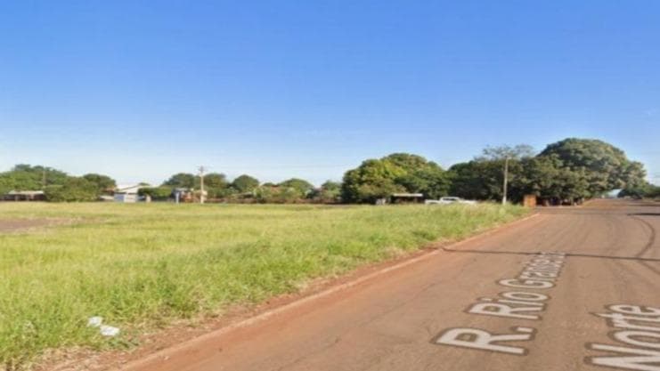 LOTE Nº 04 DA QUADRA 96,  COM ÁREA DE 800M², NA RUA RIO GRANDE DO NORTE, CENTRO, SIDROLÂNDIA/MS