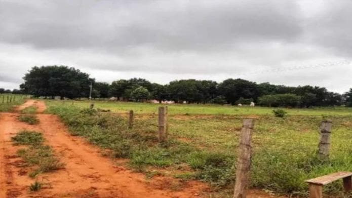DATA Nº 20-G, COM ÁREA DE 12.100M², SITUADO NA GLEBA PINDAÚVA, SECÇÃO B, IVAIPORÃ/PR 