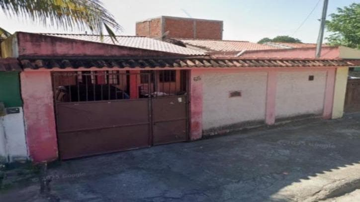 CASA, COM ÁREA CONSTRUIDA DE 57,25M²,  TERRENO COM ÁREA DE 150,07M², NA RUA DAS GARDÊNIAS, Nº 65, SANTO ANTÔNIO, DUQUE DE CAIXIAS/RJ.