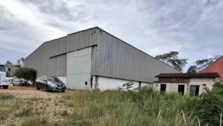 IMÓVEL INDUSTRIAL COM ÁREA TOTAL DE 8.720,00 M², NA RUA JAMILTON ALVES MOREIRA, Nº 267/295, CODIN, CAMPOS DOS GOYTACAZES/RJ