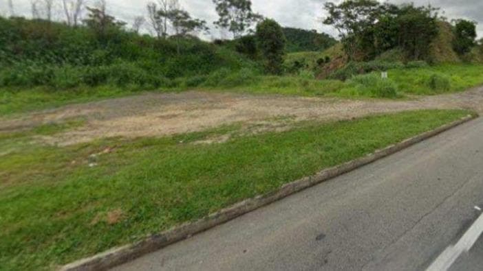 TERRENO, COM ÁREA TOTAL DE 62.920M², LOCALIZADO NA RODOVIA PRESIDENTE DUTRA, KM 237+300, SENTIDO NORTE, PIRAÍ/RJ
