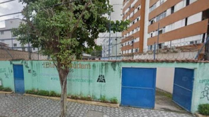 IMOVEL COMERCIAL NA RUA COMENDADOR MARTINS, 382, SANTOS/SP. 