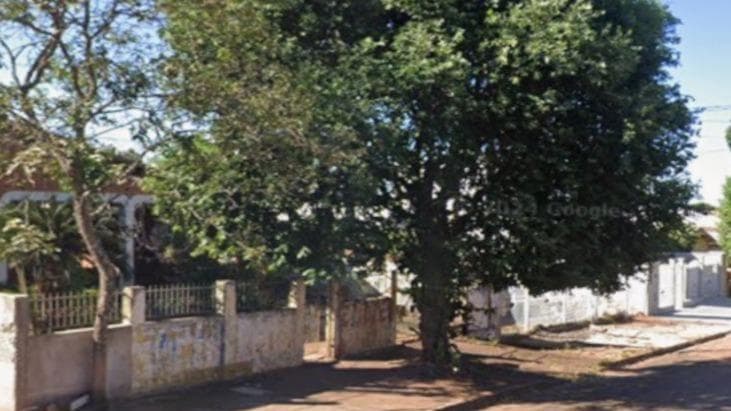 CASA E RESPECTIVO LOTE DE TERRENO Nº 15 DA QUADRA 38, NA RUA ARMANDO SALES DE OLIVEIRA (ATUAL RUA HELENA KUILL DINIZ), 1293, EUCLIDES DA CUNHA PAULISTA/SP. 