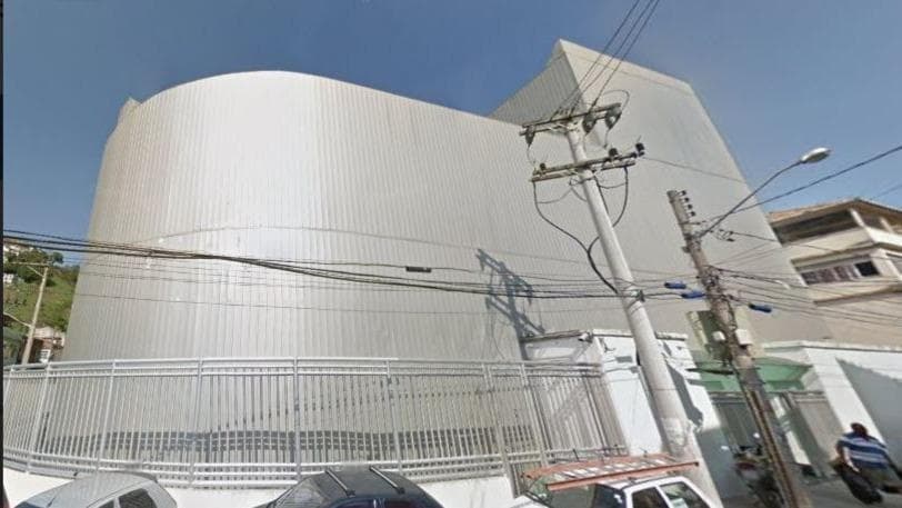 PRÉDIO COMERCIAL, na Rua Eliseu Visconti, 5, esquina com Rua Navarro, TERRENO DE 420 m² com ÁREA CONSTRUÍDA DE 3.941 m²Catumbi, Rio de Janeiro/RJ.